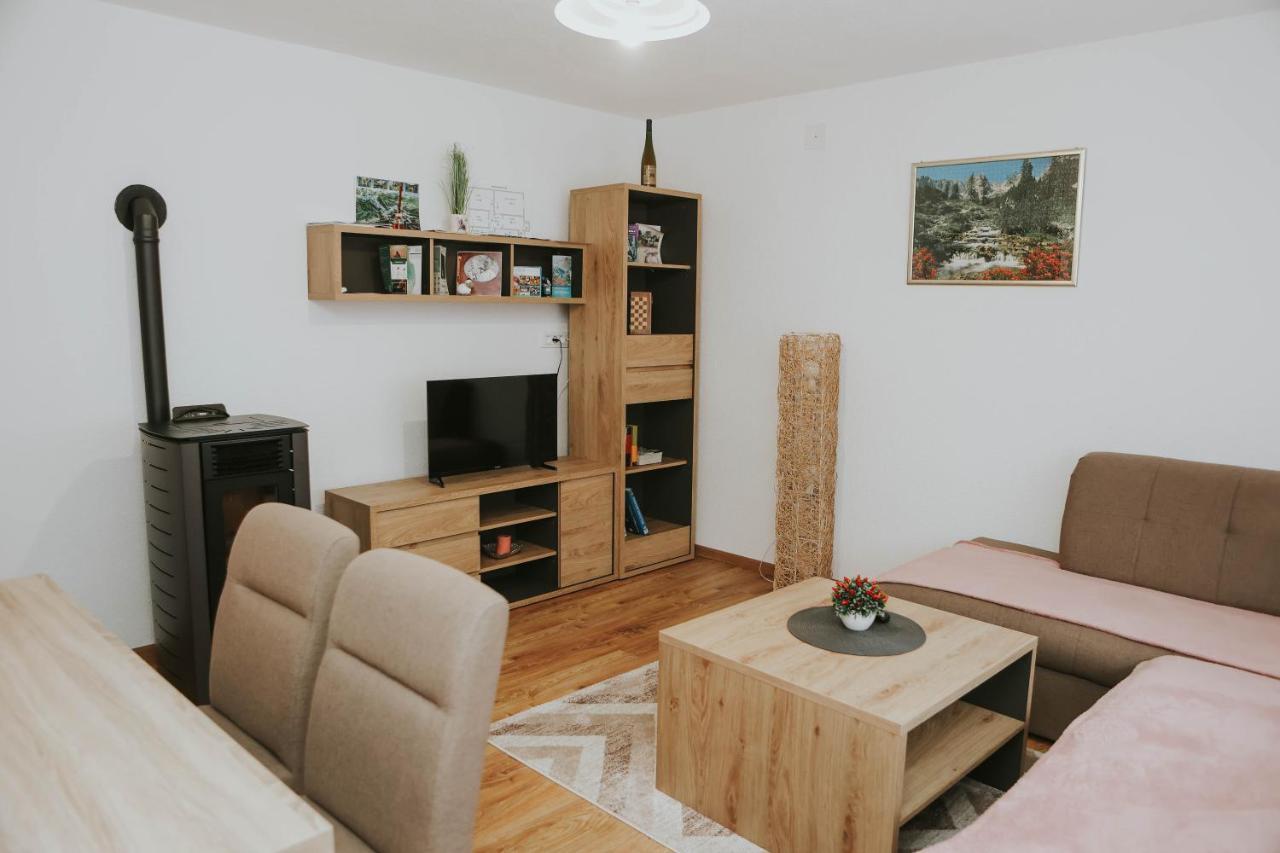 I&T Apartman Gospić Exterior foto