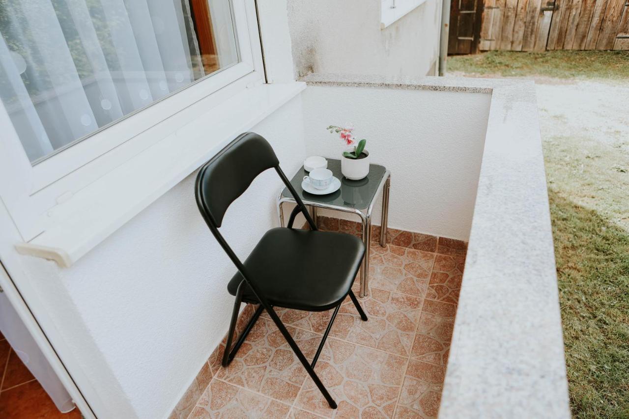 I&T Apartman Gospić Exterior foto