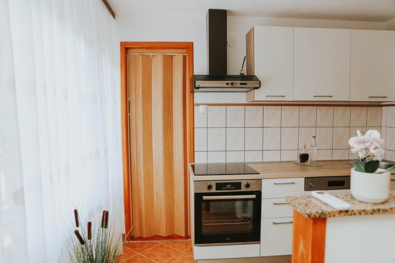 I&T Apartman Gospić Exterior foto